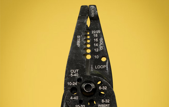 Metal Selection Guide: Strip Versus Flat Wire