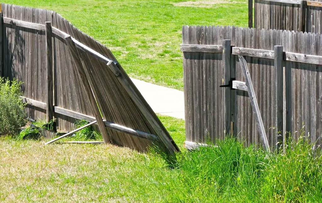 How to repair a wooden fence - Maun Industries Limited